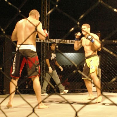 Douradense faz estreia no MMA nacional neste sábado no Paraná