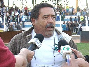 Após especulações, Baianinho vai comandar Naviraíense no Campeonato Estadual