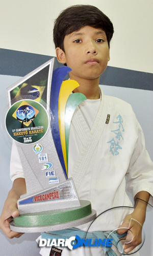 Atleta de Corumbá se destaca no Campeonato Brasileiro de Karatê