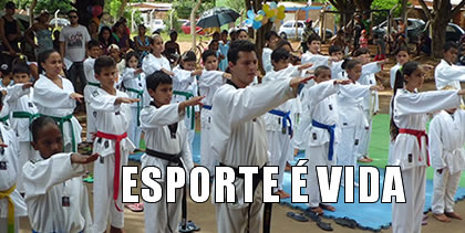 Projeto social para crianças que viviam do lixão "comemora" apoio