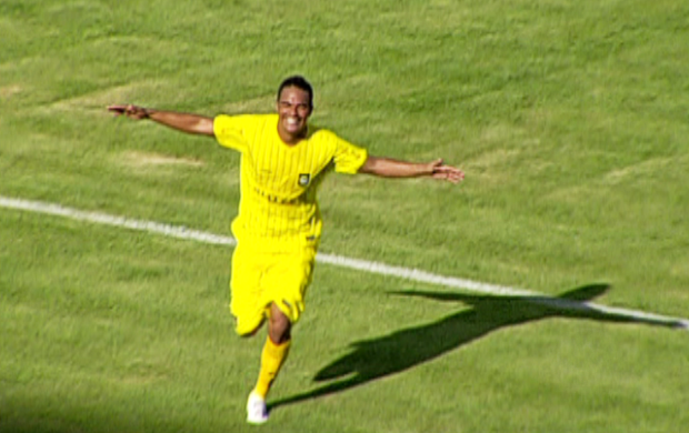 Confira o gol de Careca pelo Cene