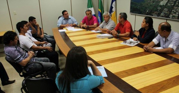 Comissão da Câmara de Dourados se reúne com profissionais de Educação Física