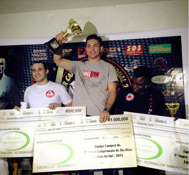 Dourados é 1° lugar geral no Supercampeonato de Jiu-Jitsu