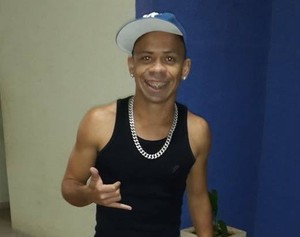 Cene repatria meia Biro, campeão estadual pelo Furacão em 2013