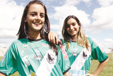 Misto promete inovar contra Costa Rica lançando uniforme todo verde