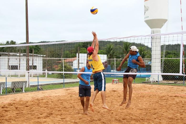 Duplas de Campo Grande vencem a segunda etapa do Circuito Municipal de Vôlei de Areia em Coxim