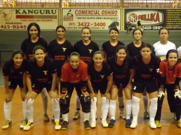 Equipe feminina de Dourados é campeã da Copa do Interior