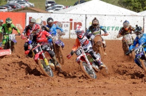 Organização espera 5 mil pessoas no 1º dia do Brasileiro de motocross