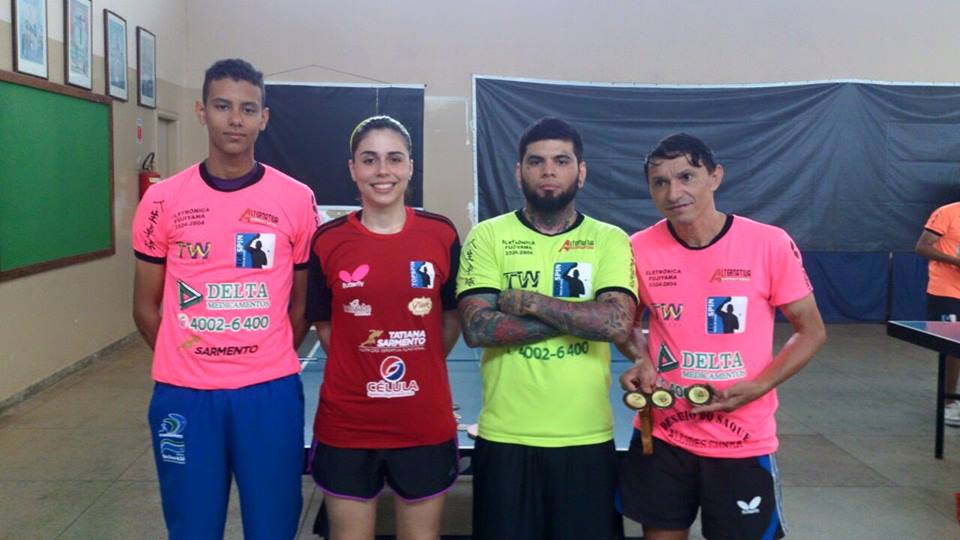 Atletas da Associação Top Spin participam dos Jogos Regionais