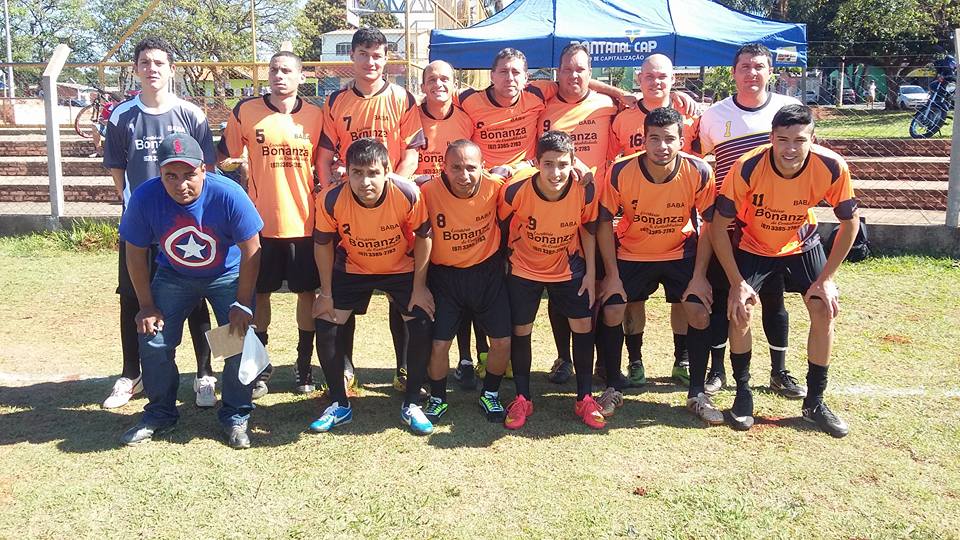 Copa Amigos do Donda segue com seis jogos neste domingo
