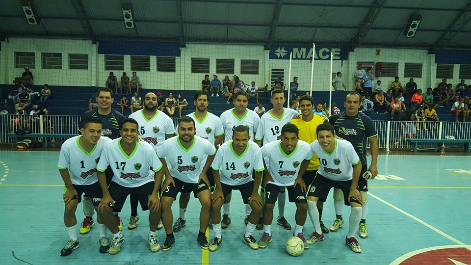 Amigos do Jean vencem Filhos do Pavão em jogo beneficente