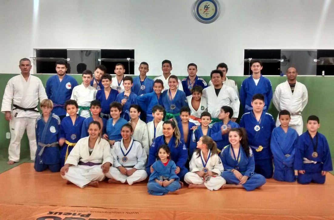 ACJ volta aos treinos para melhorar resultados de 2015