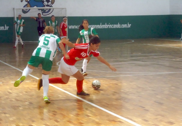 Com 12 equipes em três categorias, Copa Pelezinho começa sábado