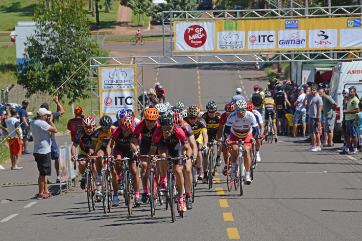 Valter Pimentel vence o GP Mega de Ciclismo