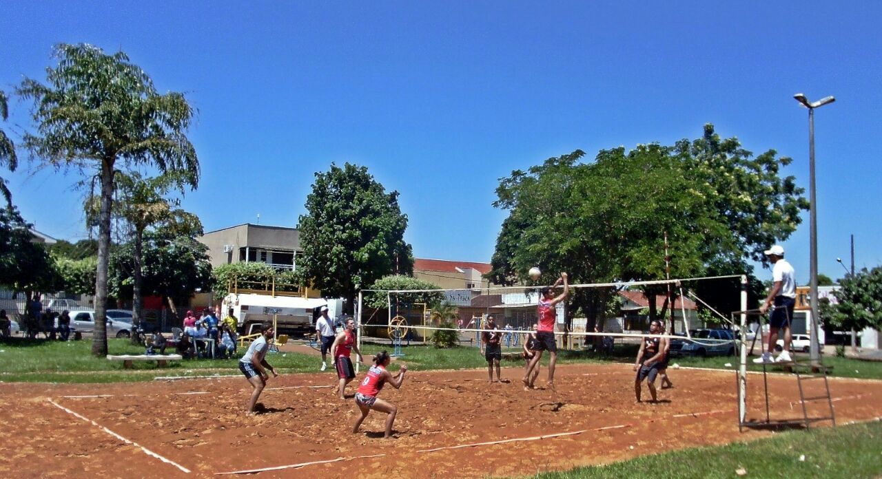 Campeonatos de vôlei e futebol movimentaram fim de semana em Nova Andradina