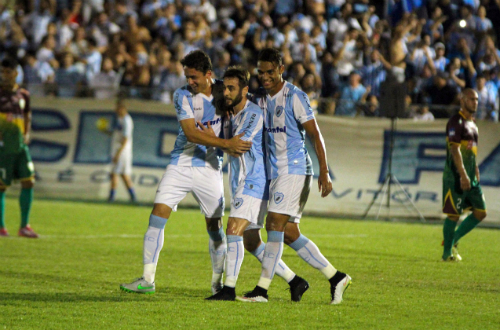 Keirrison desencanta e Londrina goleia na Copa do Brasil