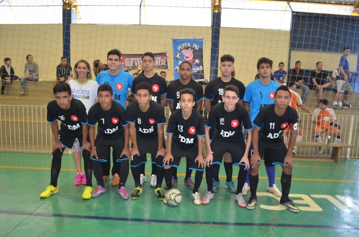 Demosthenes Martins é ouro nos Jogos Escolares da Capital