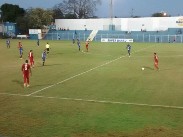 Comercial perde em Goiás e acaba com chance de classificação