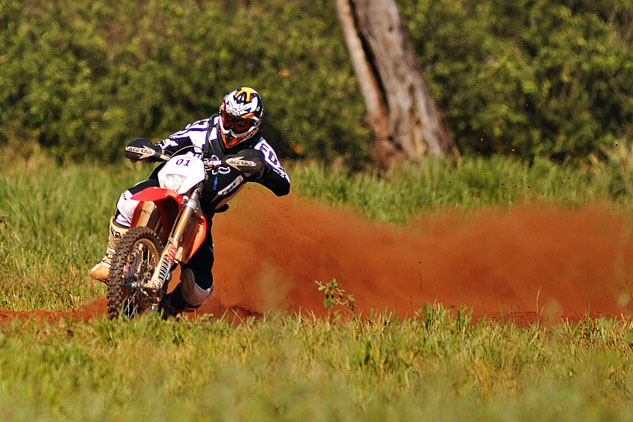 Enduro Os Braçu Duro será domingo em Deodápolis