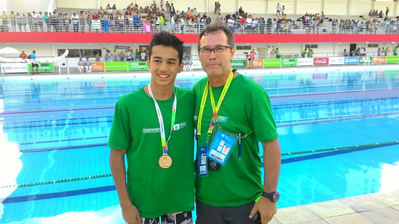 Atleta de MS bate recorde e fica com ouro nos 50m peito