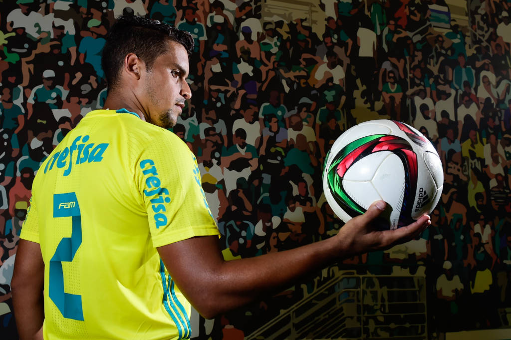 Jean mira Libertadores e volta à Seleção como lateral