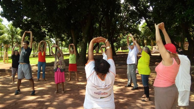 Prefeitura oferece aulas de ginástica, futsal e dança 