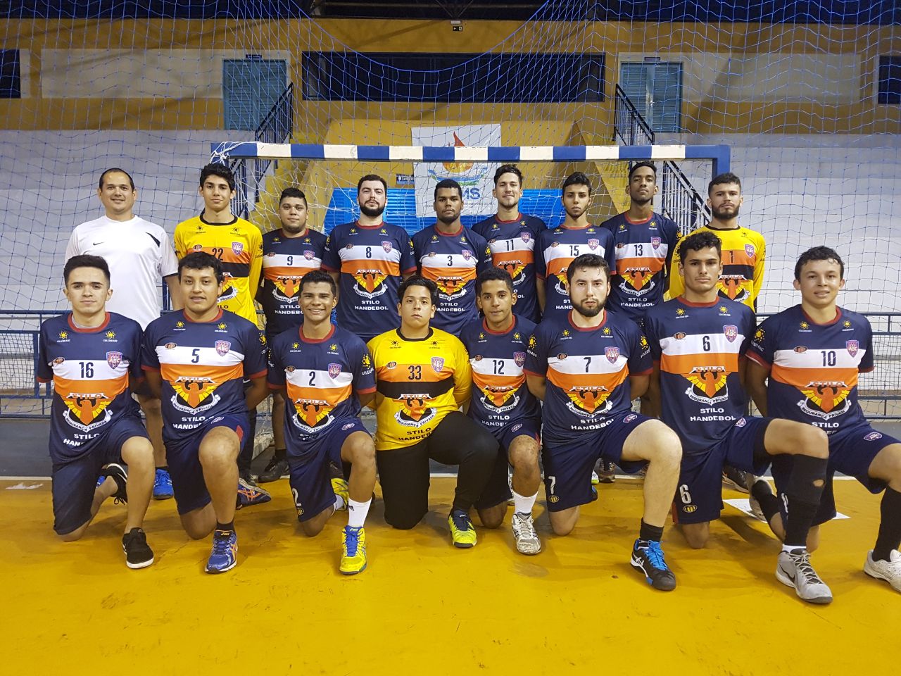 Equipe da Capital disputa principal liga de handebol do País