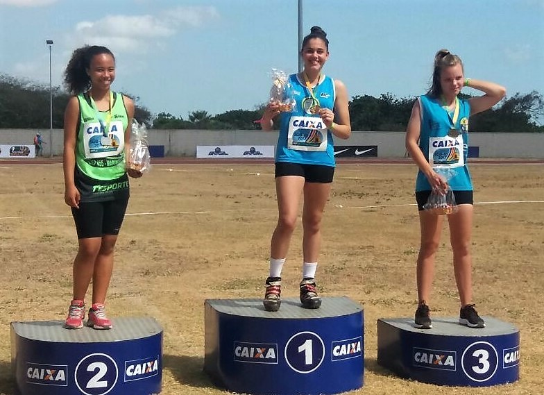 Atleta de MS e campeã brasileira de atletismo Sub-16