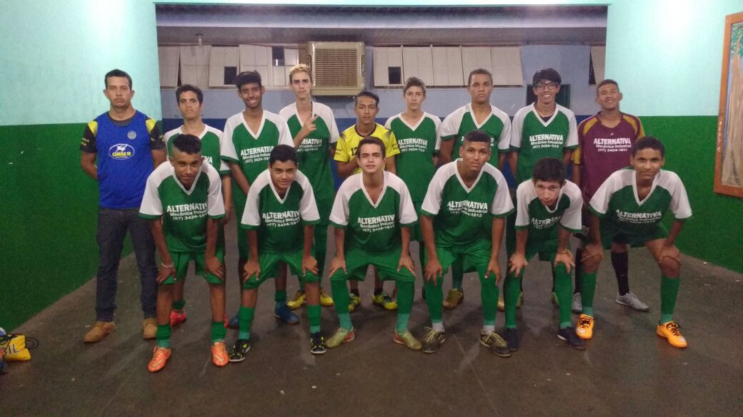 Escolinha abre vagas para futebol de campo e futsal em Deodápolis