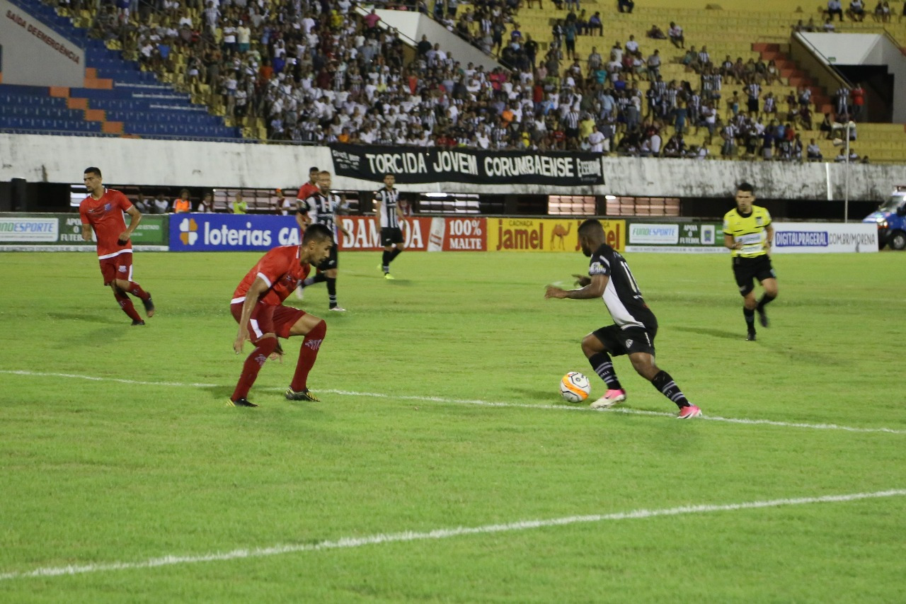 Corumbaense empata novamente com Comercial e vai à semifinal