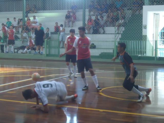 Copa Pelezinho Ensino Médio começa domingo com três jogos