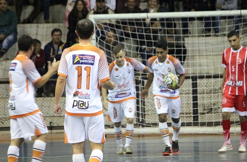 Copa Morena define quartas de final com dois duelos douradenses