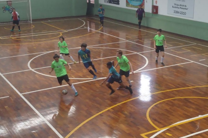Copa Pelezinho Ensino Médio seguiu com três jogos na Capital