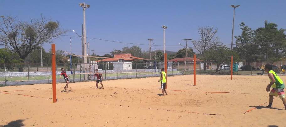 Com mais de 20 duplas, Torneio de Futevôlei da Juventude define campeão