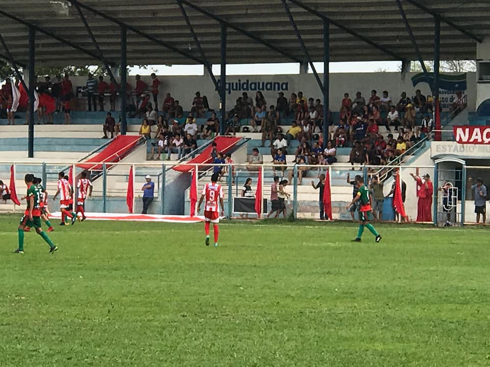 Seduc vence Cena e fica a um empate do título do Sub-17