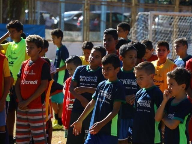 Escolinha abre inscrições para crianças de 5 a 8 anos no Belmar