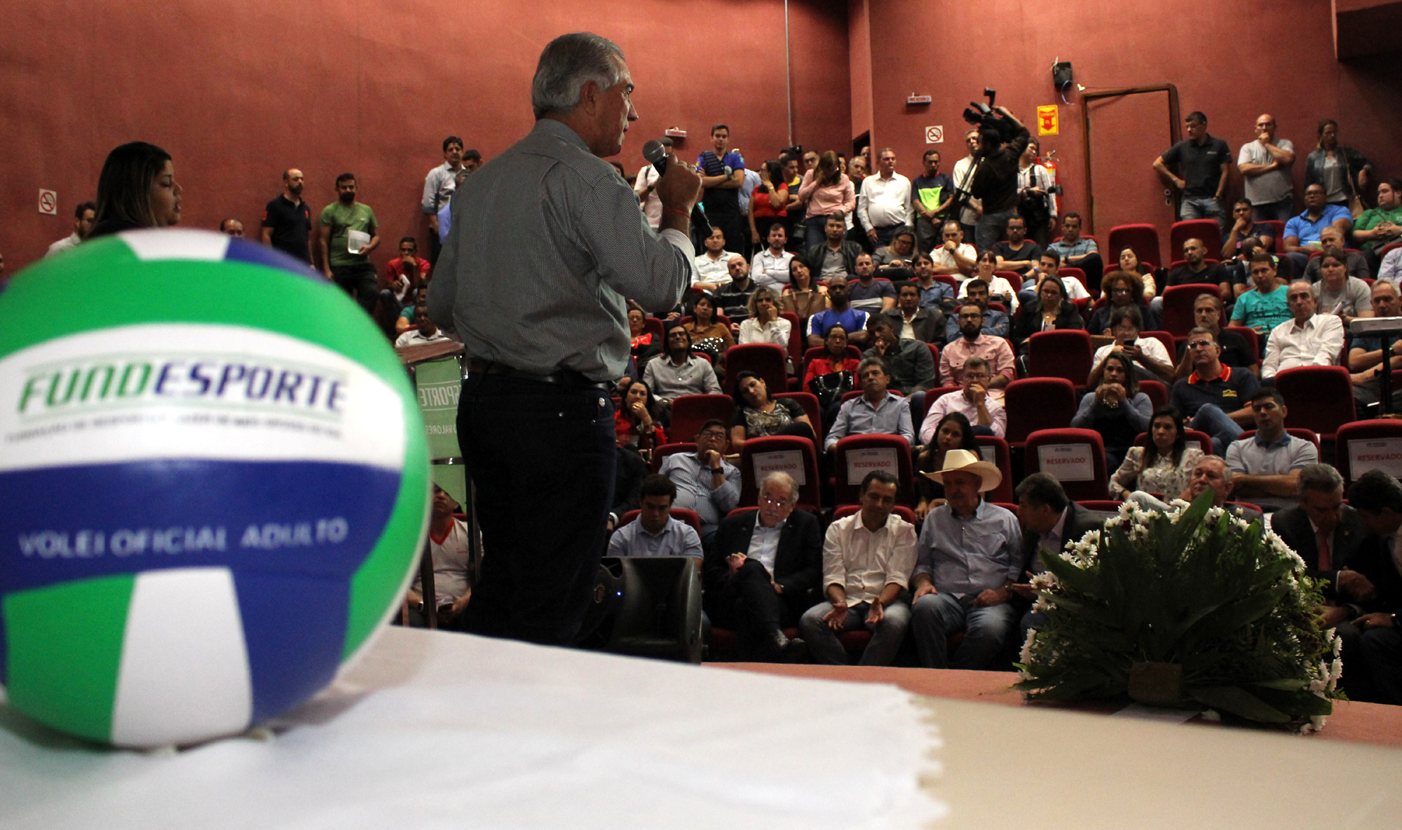 Reinaldo Azambuja defende esporte como ferramenta social