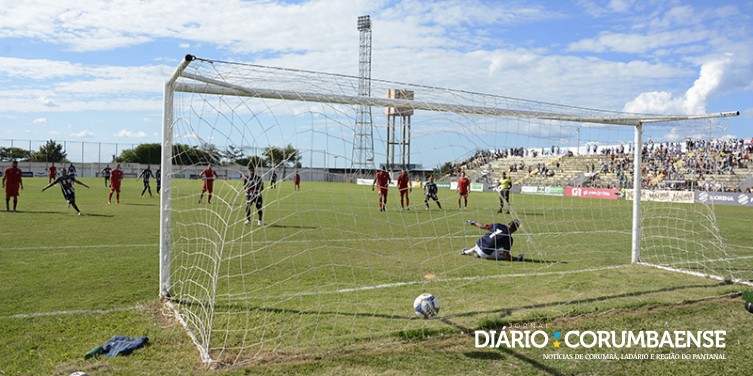 Corumbaense vence o Comercial e está a um empate da semifinal 
