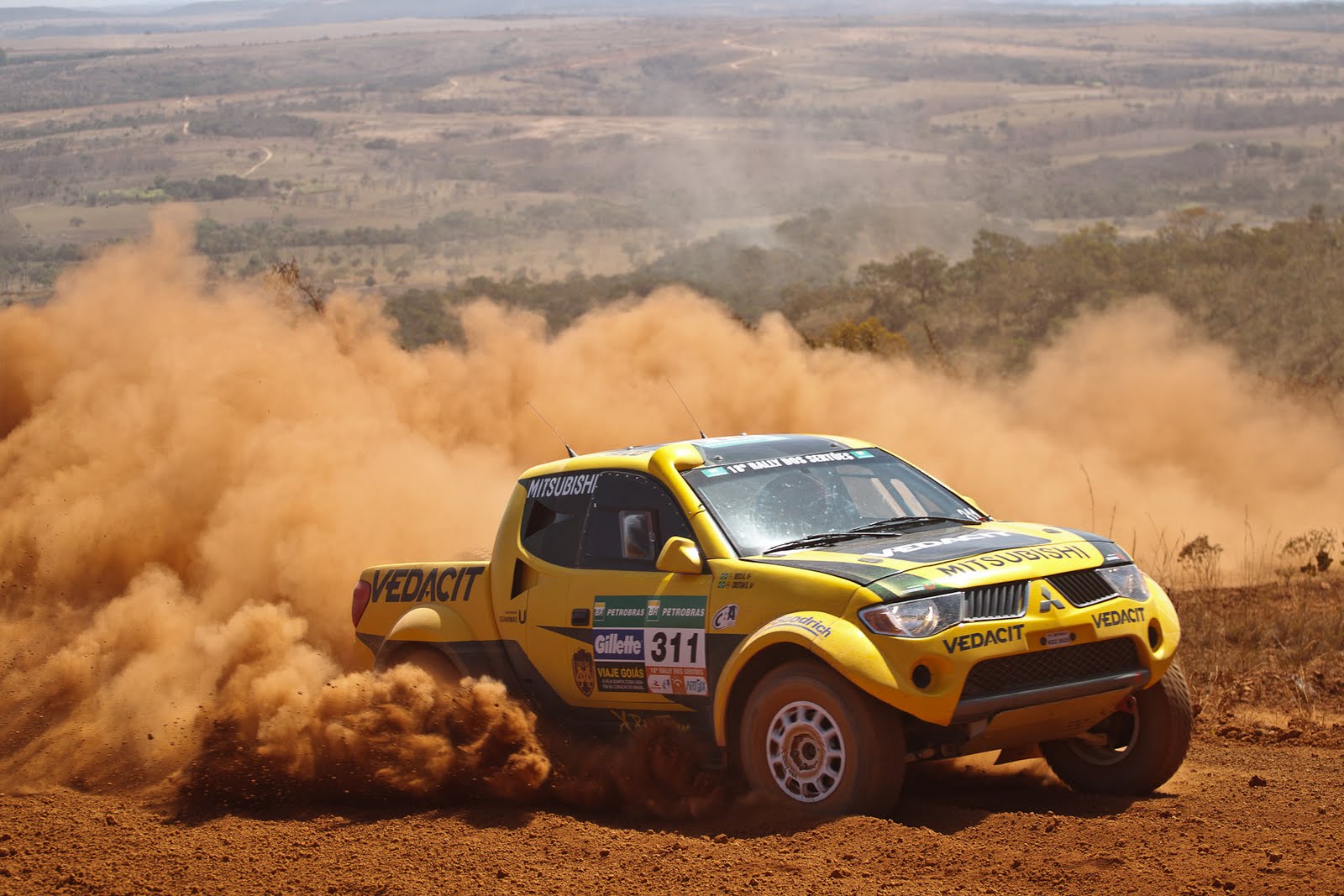 Azambuja participa de evento do Rally dos Sertões em SP