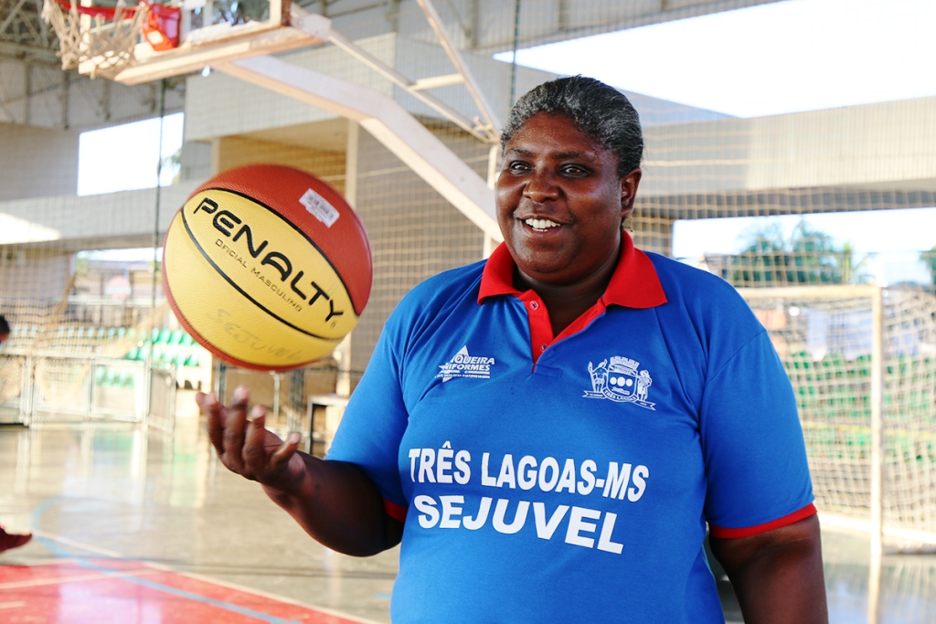 Canal de TV prepara homenagem à Ruth do Basquete 