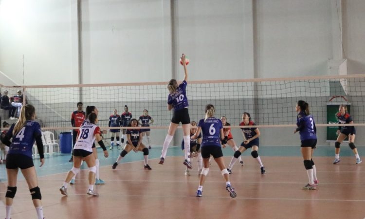 Taça Ladário de Voleibol acontece neste final de semana