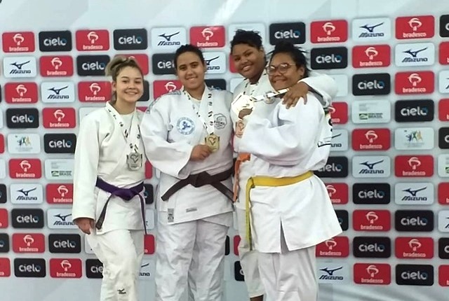 Ana Cano fica com a prata no Brasileiro e vai ao Pan do México