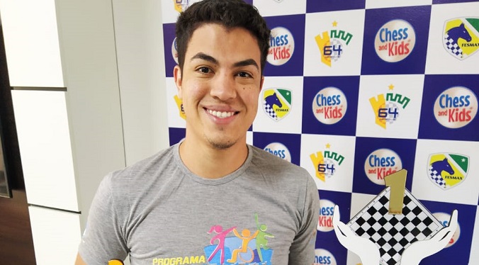 Acadêmico da UFMS vai à semifinal do Brasileiro de Xadrez﻿
