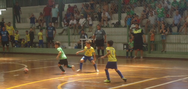Copa Pelezinho tem quartas de final do sub-11 neste sábado