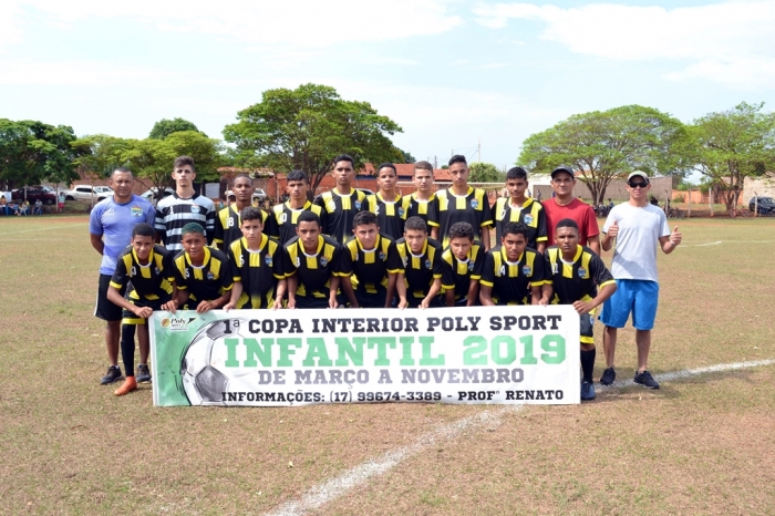 Equipe Sub-16 de Selvíria na semifinal da Copa Poly Sport