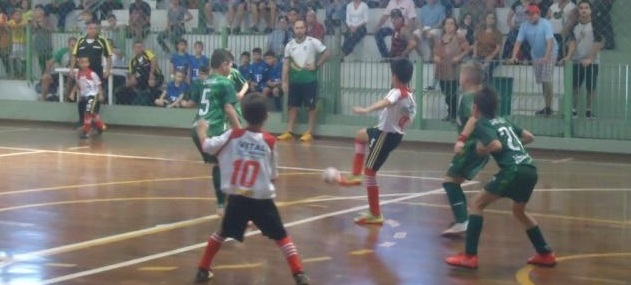 Rodada com semifinal da Copa Pelezinho será transmitida pelo Esporte Ágil