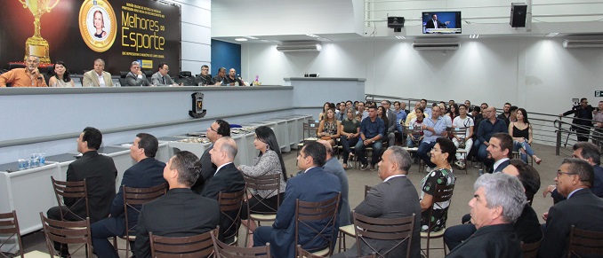 Câmara de Vereadores homenageia destaques do esporte campo-grandense﻿
