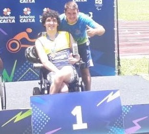 Paratleta da Apae de Três Lagoas garante medalha de ouro em campeonato