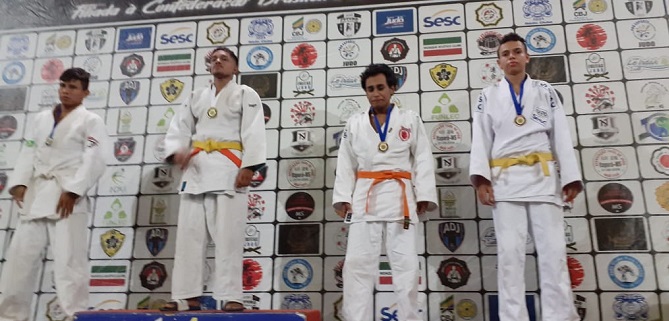 Equipe do Sesc Judô garante vaga no pódio do Torneio Início 2020