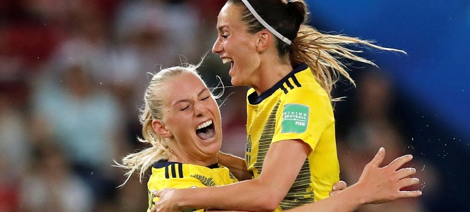 Uefa transfere Eurocopa feminina para julho de 2022